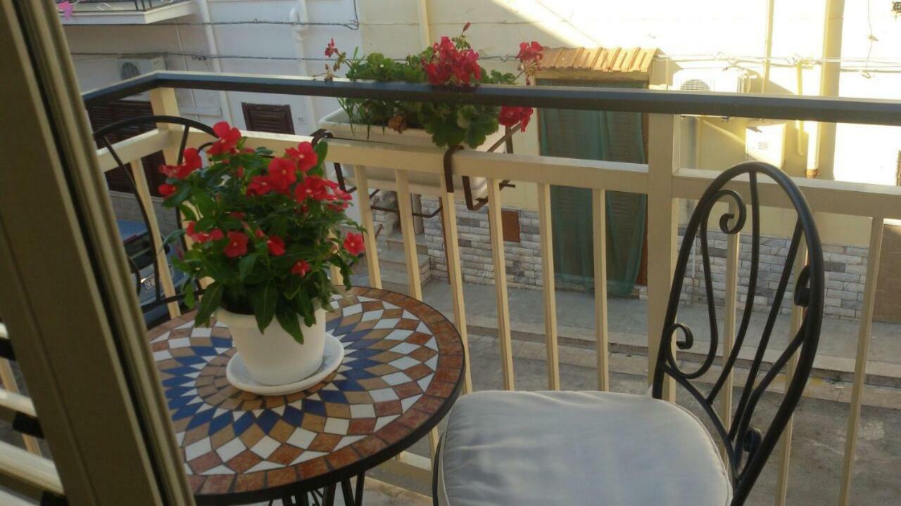Casa Vacanze Chiara แตร์ราซีนี ภายนอก รูปภาพ